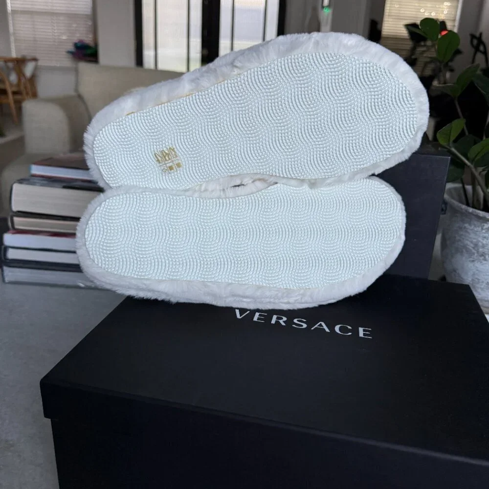 VERSACE‎ Medusa Men's Faux White Slippers, sizes 43
